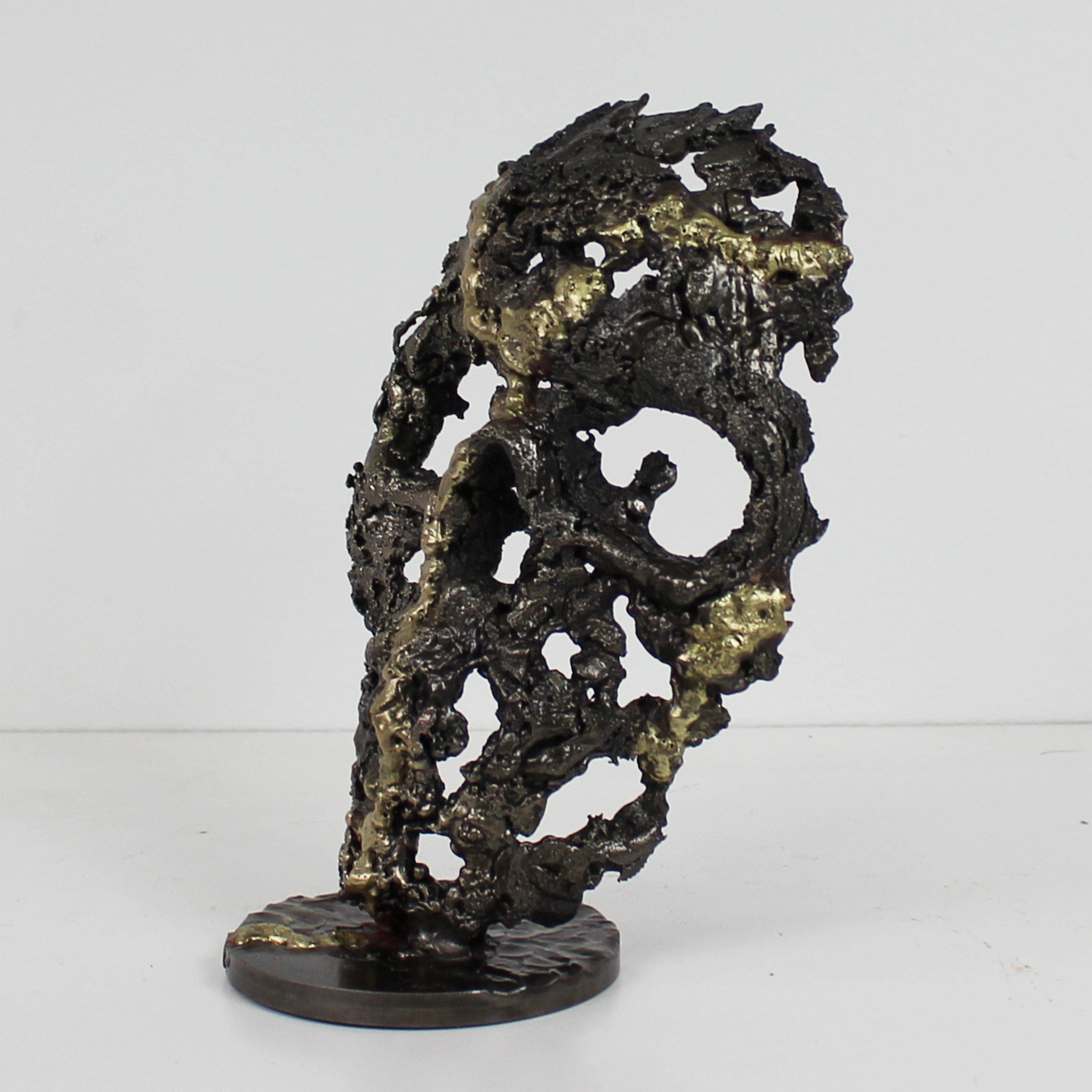 SCULPTURE PIERRE MATTIEU Tête de mort en bronze type Terminator , robot
